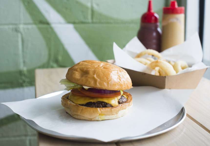 1090 Burger
